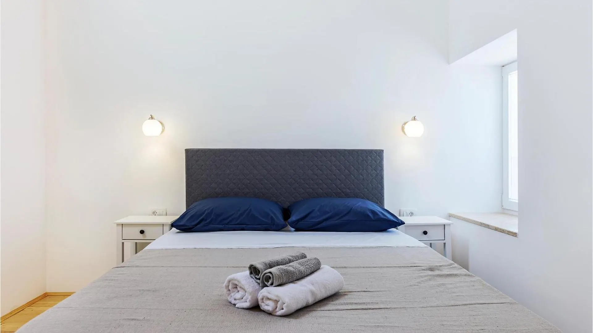4 Bedroom Lovely Home In Duga Uvala Mutvoran 0*,